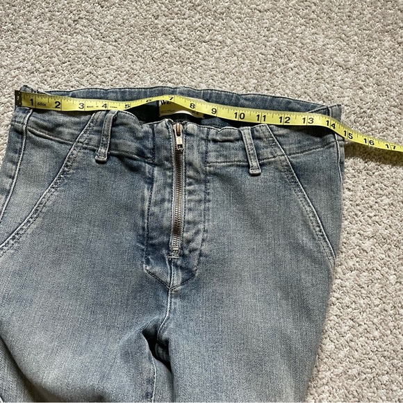 Free People We the free Mamba Mid-Rise Flare Jeans sz 28 Zip Fly - Picture 10 of 12